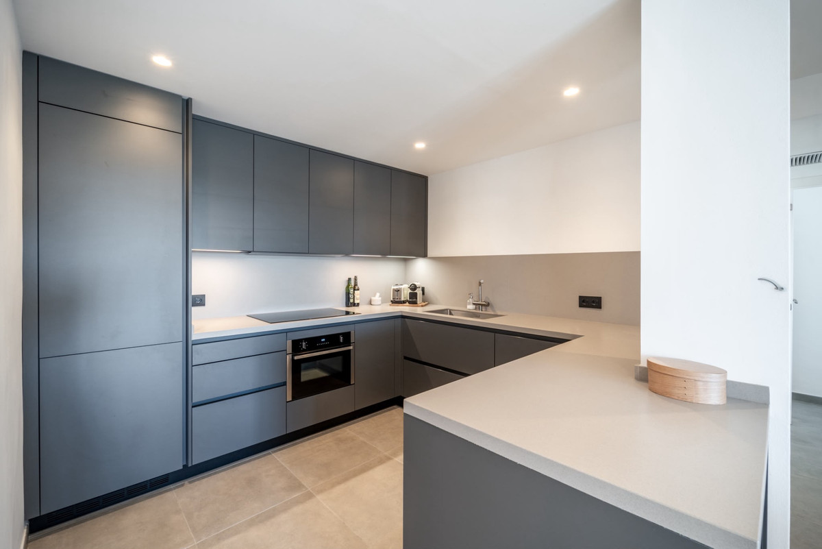 Appartement te koop in Nueva Andalucía | 3 slaapkamers H5523766
