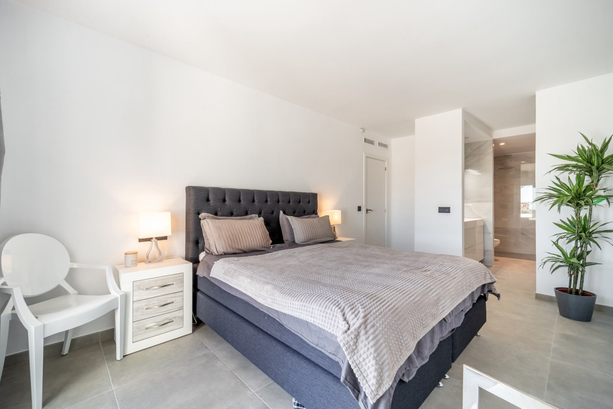 Appartement te koop in Nueva Andalucía | 3 slaapkamers H5523766