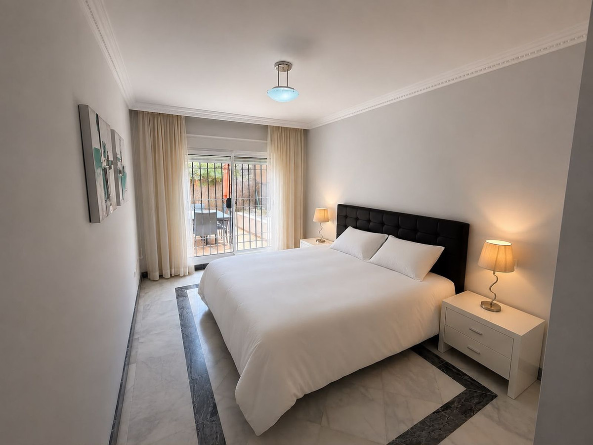 Appartement te koop in Nueva Andalucía | 2 slaapkamers H5524222