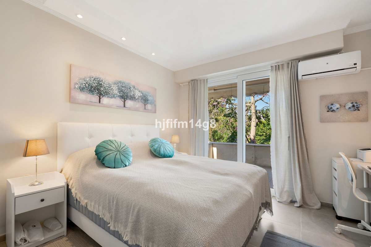 Appartement te koop in Nueva Andalucía | 2 slaapkamers H5524348