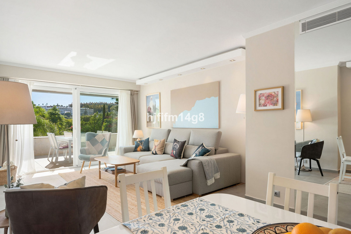 Appartement te koop in Nueva Andalucía | 2 slaapkamers H5524348