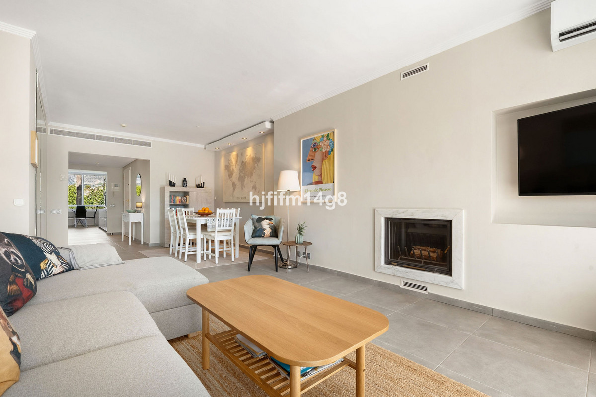 Appartement te koop in Nueva Andalucía | 2 slaapkamers H5524348