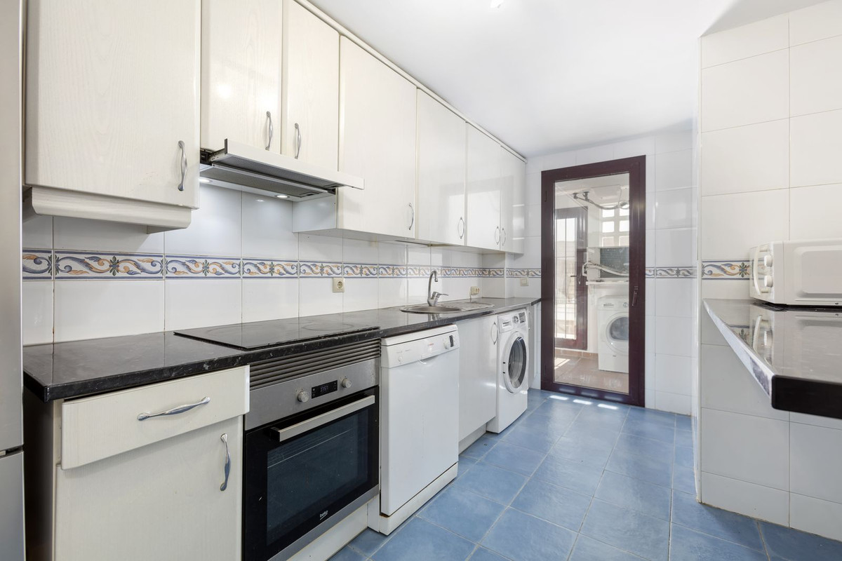 Appartement te koop in Nueva Andalucía | 2 slaapkamers H5524735