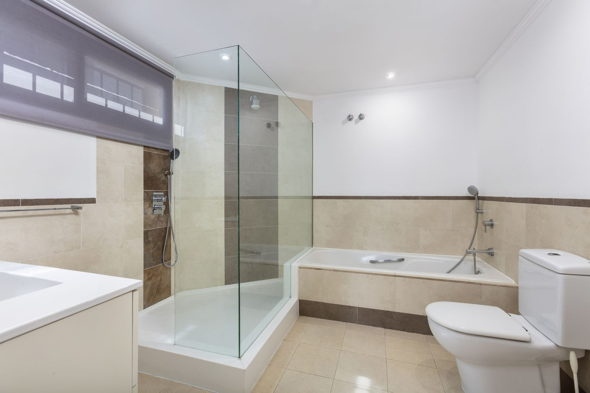 Appartement te koop in Nueva Andalucía | 2 slaapkamers H5524735