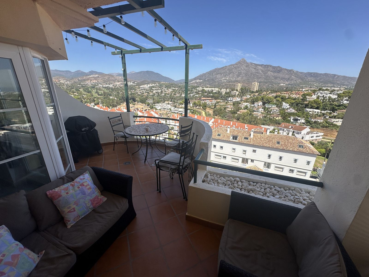 Appartement te koop in Nueva Andalucía | 2 slaapkamers H5524927