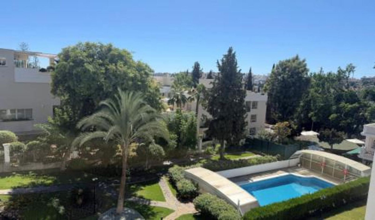 Appartement te koop in Nueva Andalucía | 3 slaapkamers H5527354