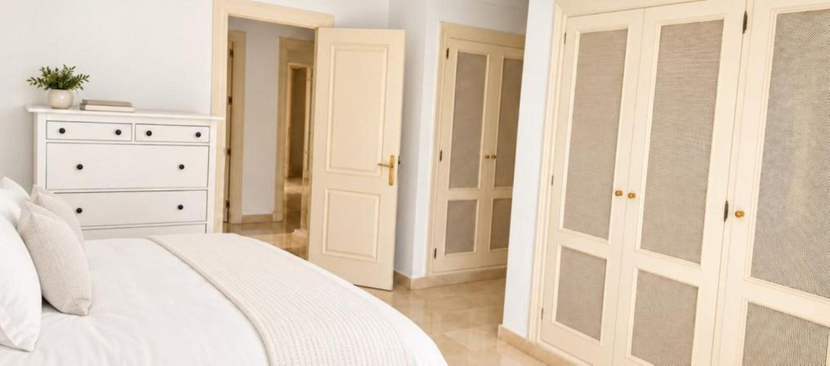 Appartement te koop in Nueva Andalucía | 3 slaapkamers H5527354