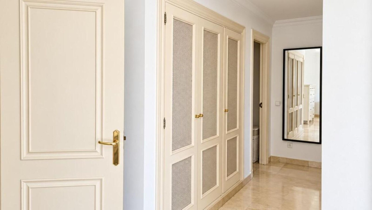 Appartement te koop in Nueva Andalucía | 3 slaapkamers H5527354