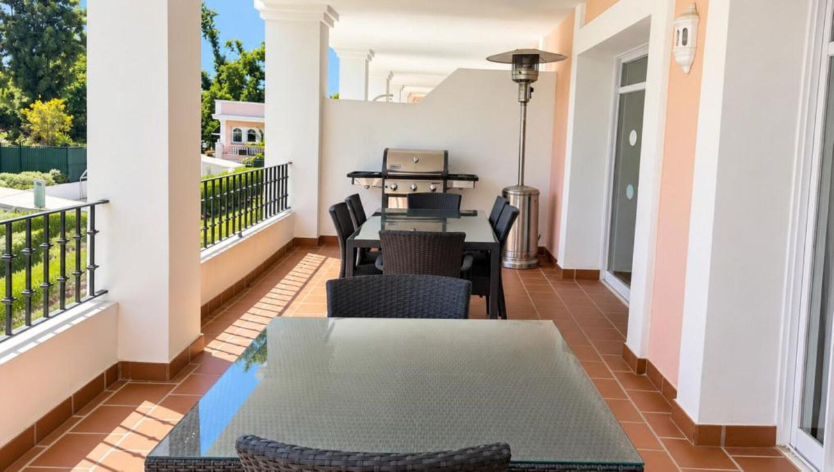 Appartement te koop in Nueva Andalucía | 3 slaapkamers H5527354