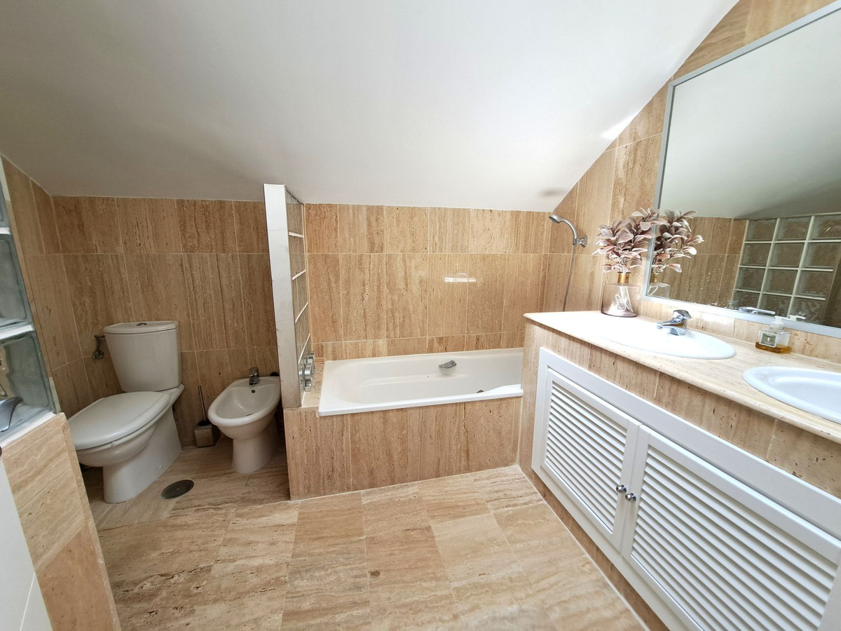 Appartement te koop in Nueva Andalucía | 3 slaapkamers H5528578