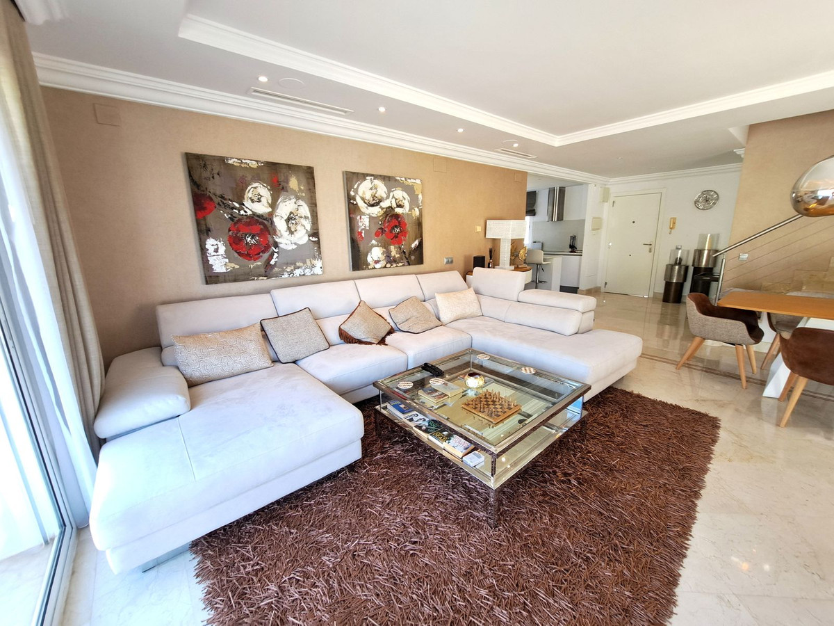 Appartement te koop in Nueva Andalucía | 3 slaapkamers H5528578