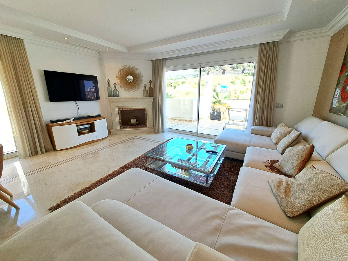 Appartement te koop in Nueva Andalucía | 3 slaapkamers H5528578