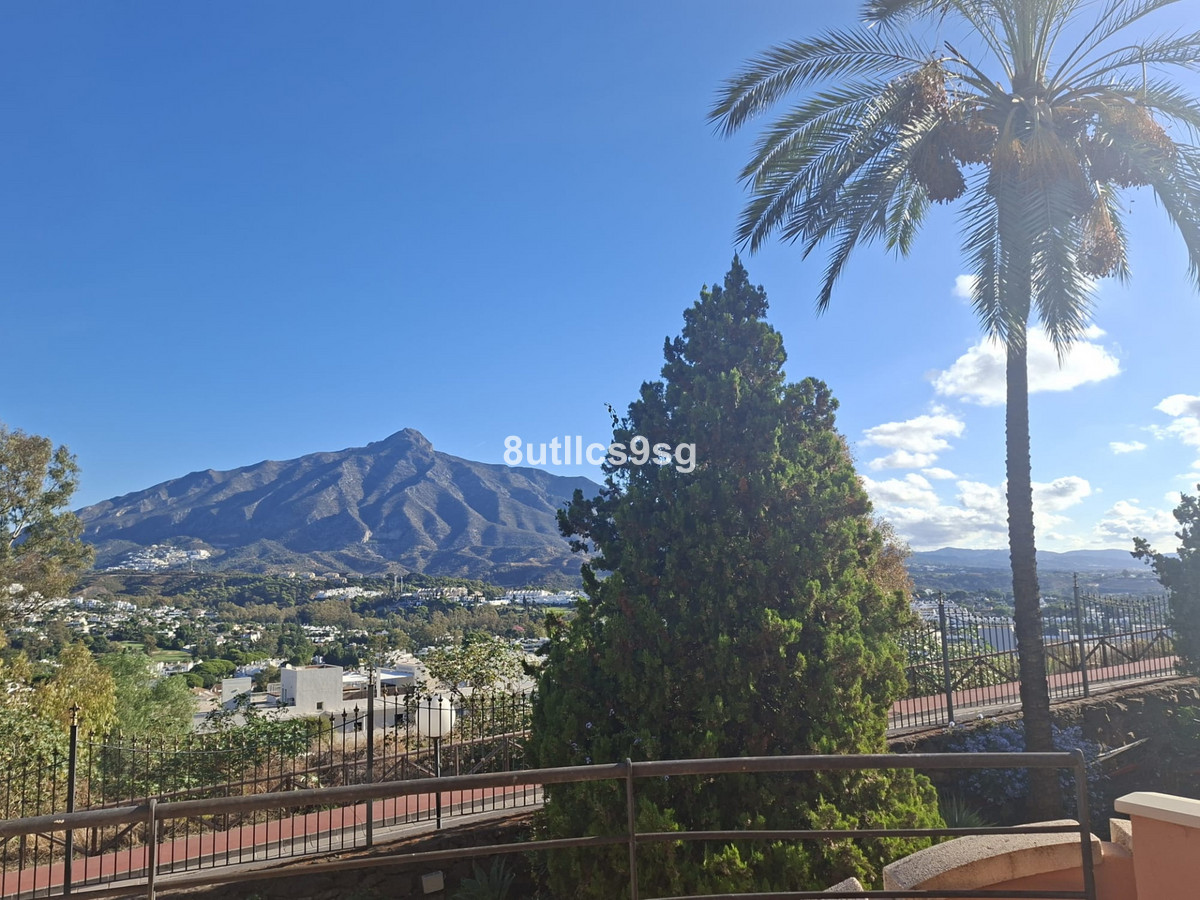 Appartement te koop in Nueva Andalucía | 5 slaapkamers H5528734