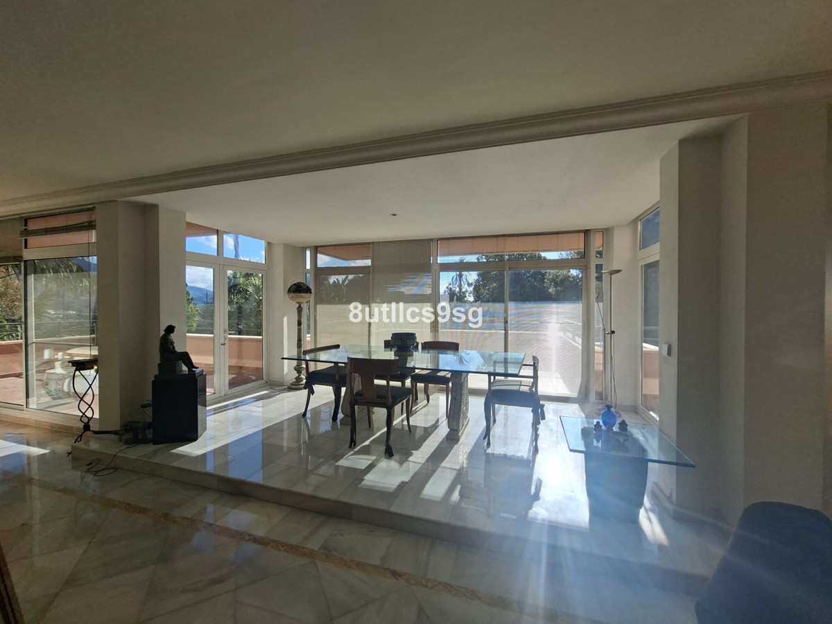 Appartement te koop in Nueva Andalucía | 5 slaapkamers H5528734