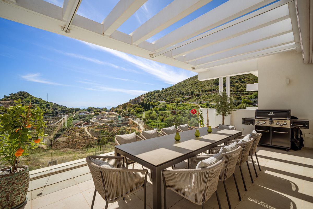 Penthouse in Ojén-1