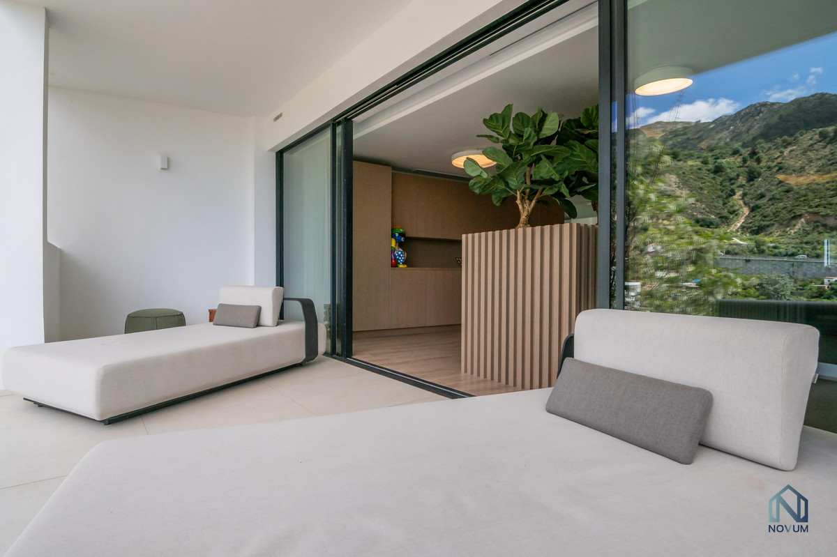Penthouse in Ojén-38