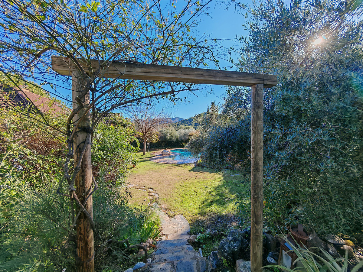 Finca - Cortijo te koop in Ojén | 3 slaapkamers H5288185