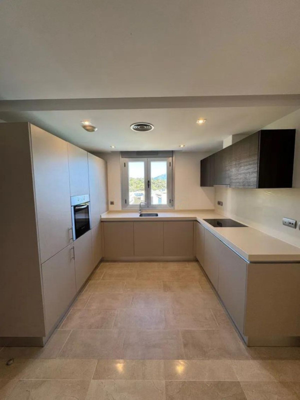 Property main view 12