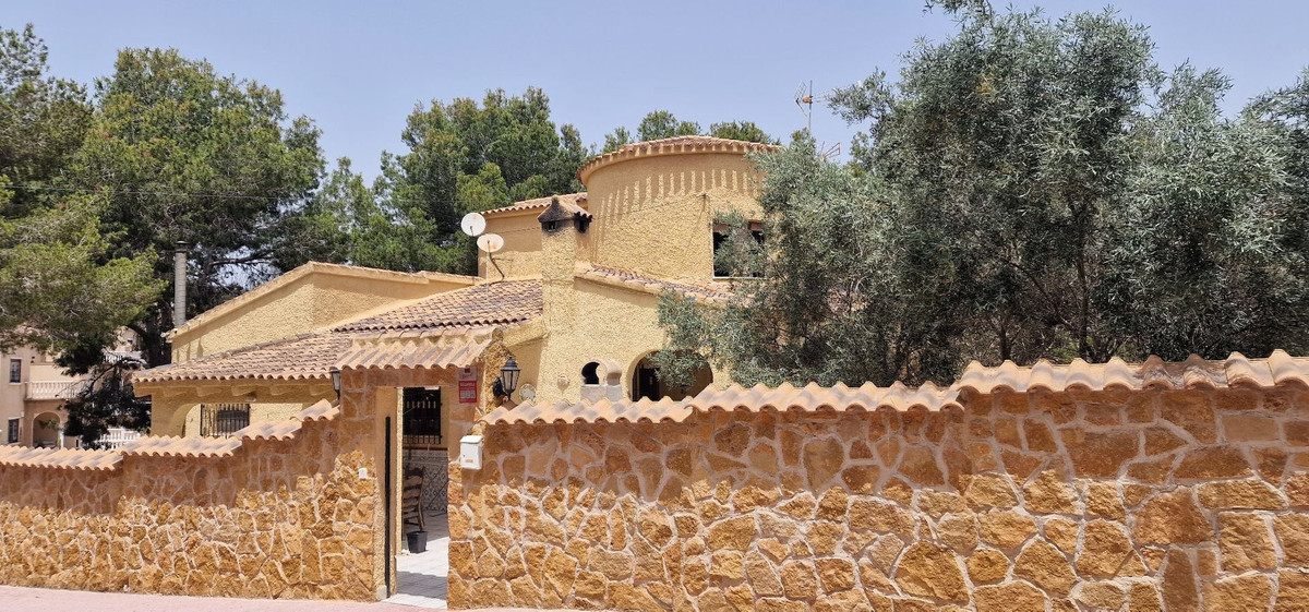 Huis te koop in Orihuela | 6 slaapkamers H5396761