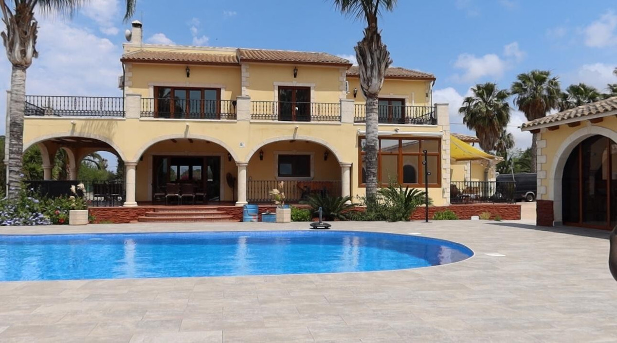 Appartement te koop in Orihuela | 4 slaapkamers H5444488