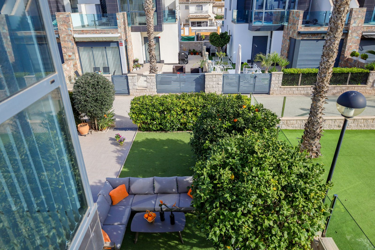 Huis te koop in Lomas de Cabo Roig | 3 slaapkamers H5288866