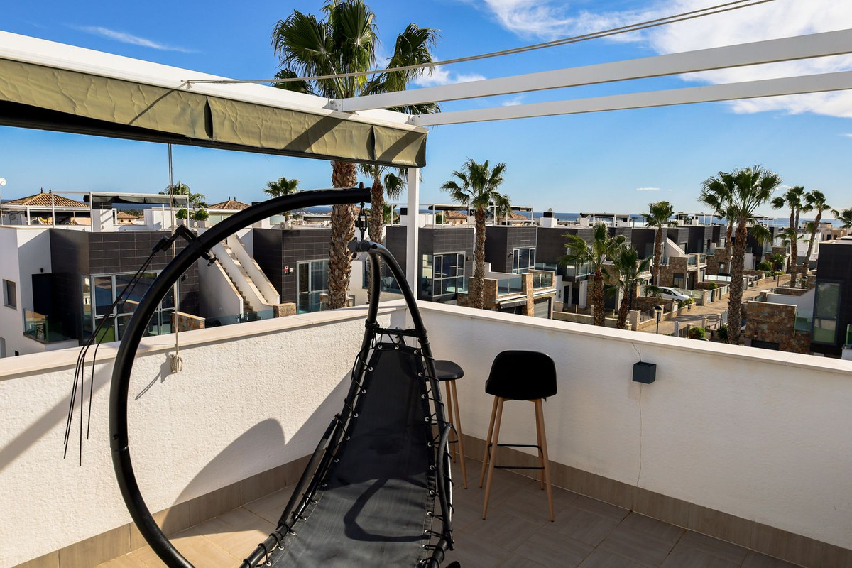 Huis te koop in Lomas de Cabo Roig | 3 slaapkamers H5288866