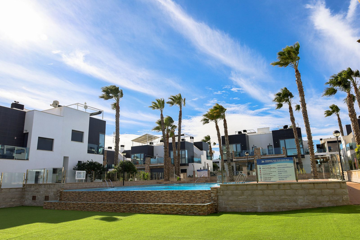 Huis te koop in Lomas de Cabo Roig | 3 slaapkamers H5288866