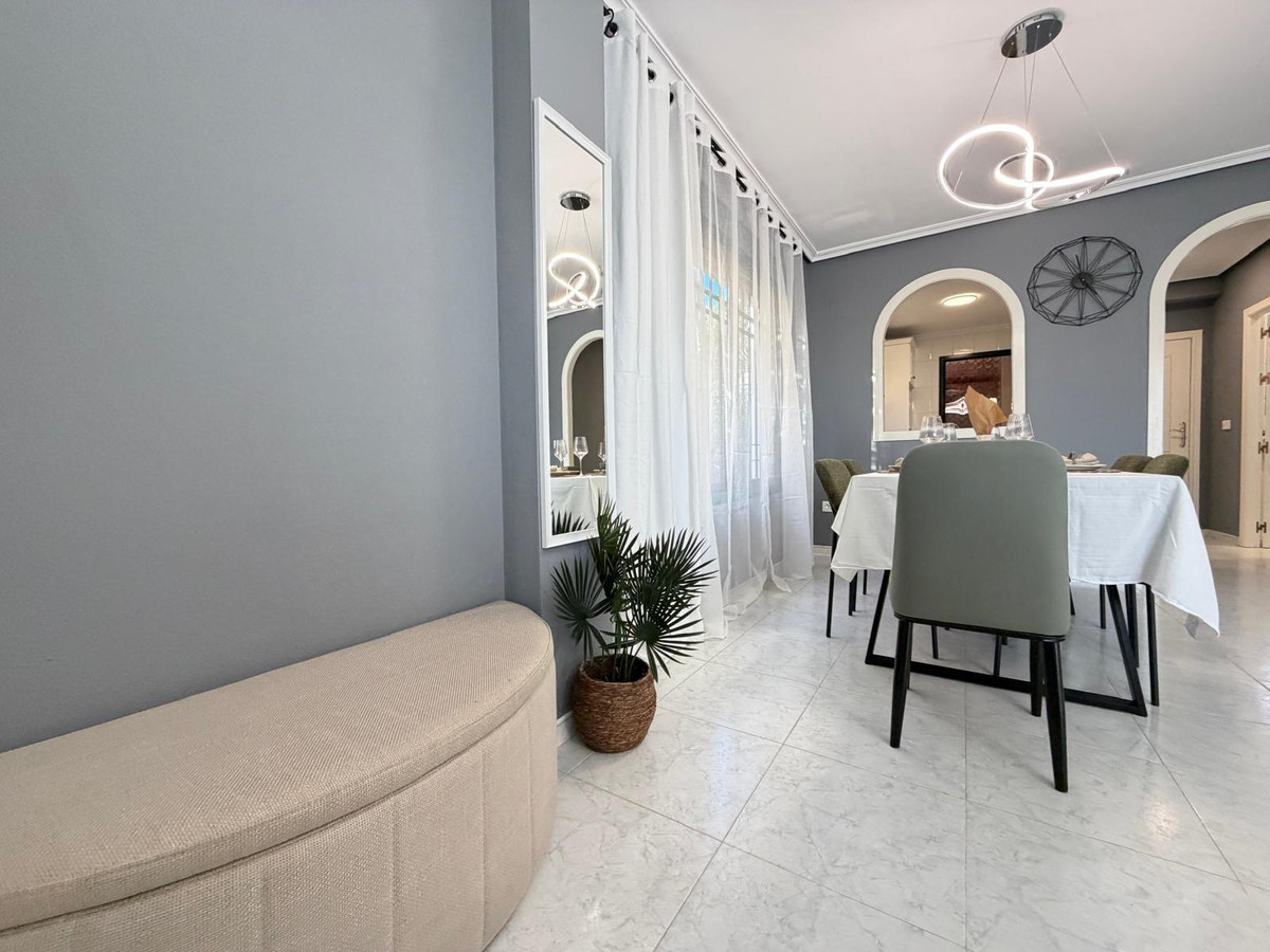 Bungalow te koop in Orihuela Costa | 2 slaapkamers H5300794