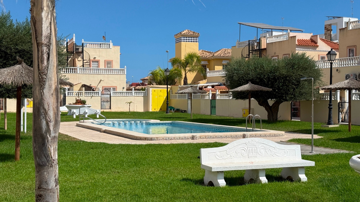 Huis te koop in Orihuela Costa | 2 slaapkamers H5302678