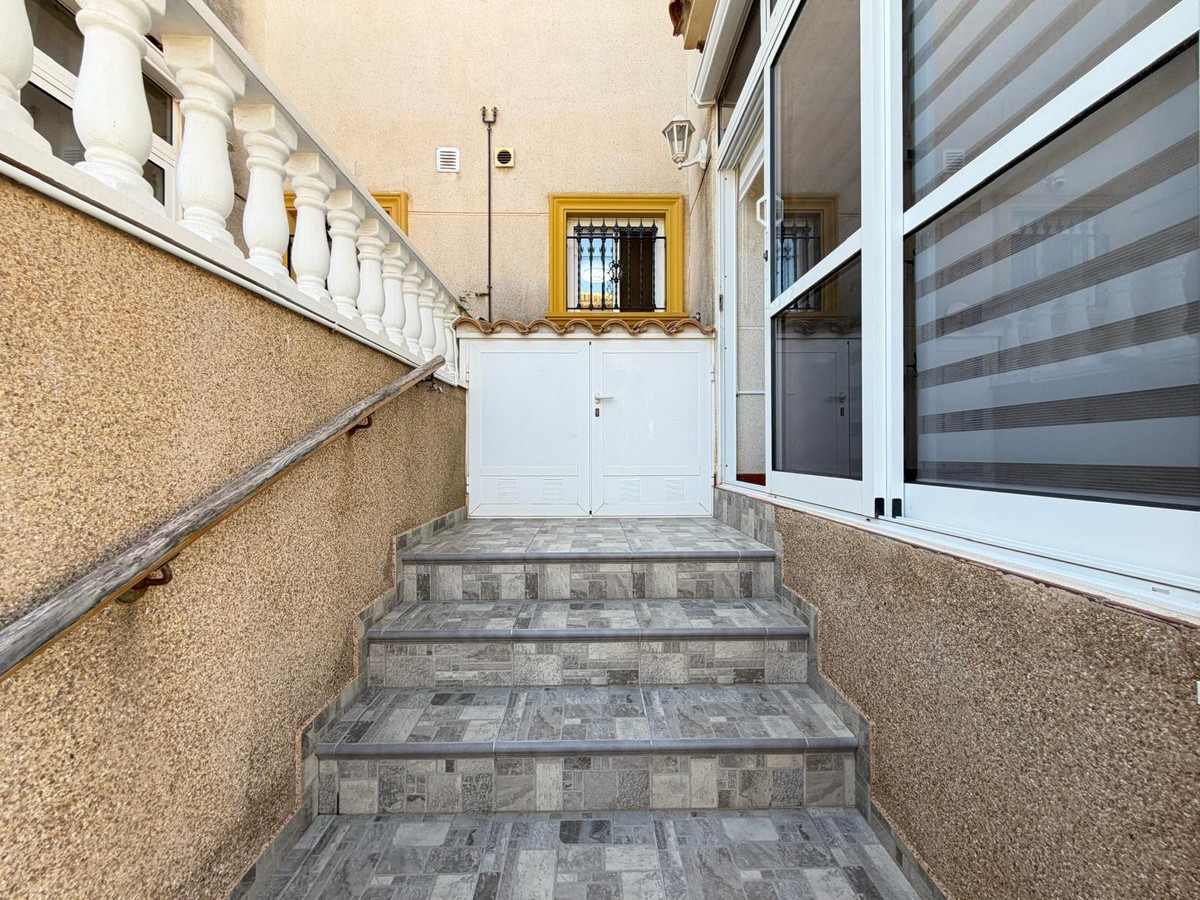 Bungalow te koop in Orihuela Costa | 2 slaapkamers H5316481