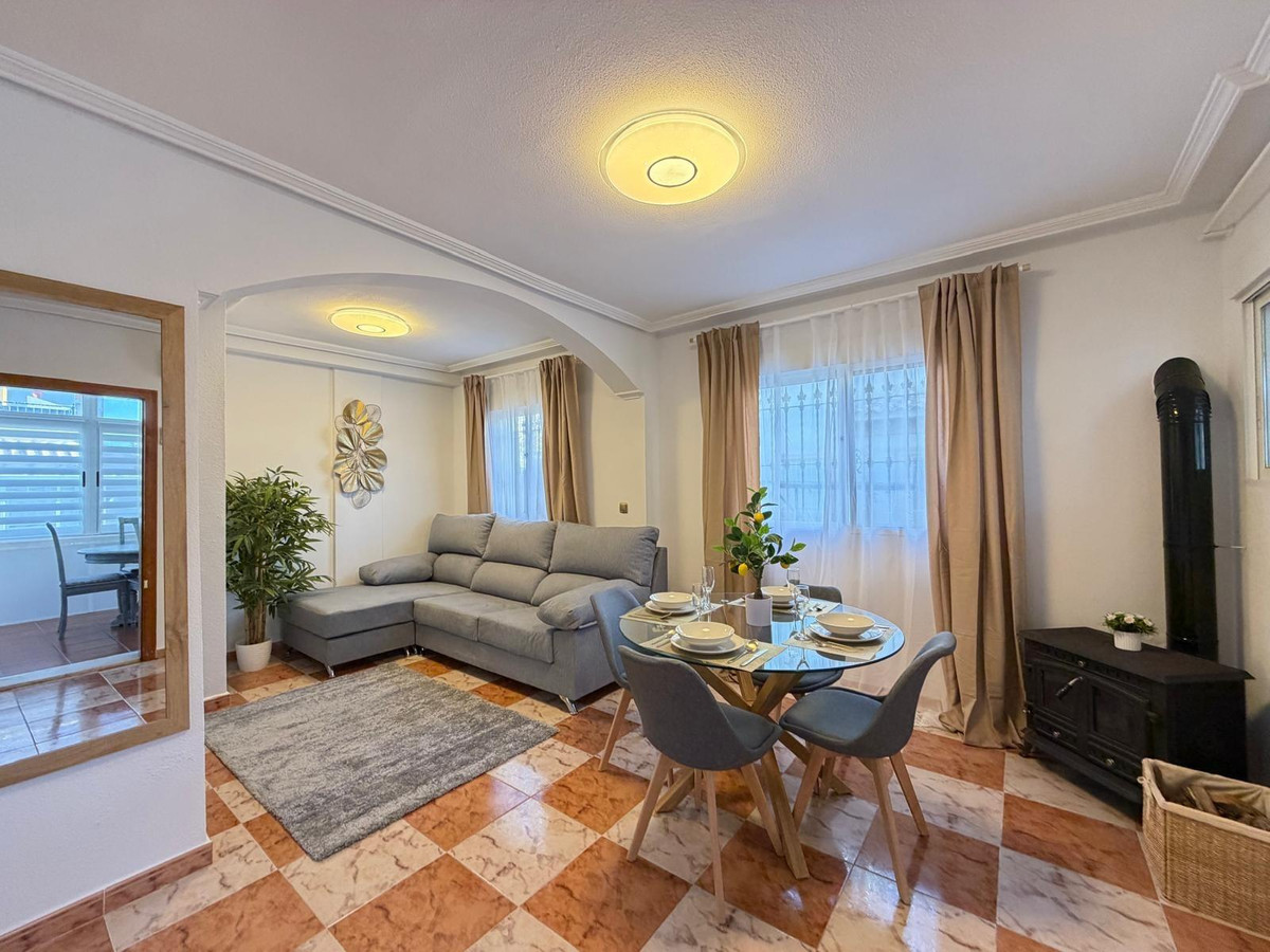 Bungalow te koop in Orihuela Costa | 2 slaapkamers H5316481