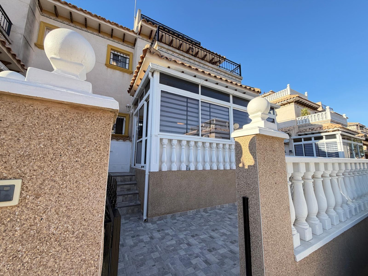 Bungalow te koop in Orihuela Costa | 2 slaapkamers H5316481