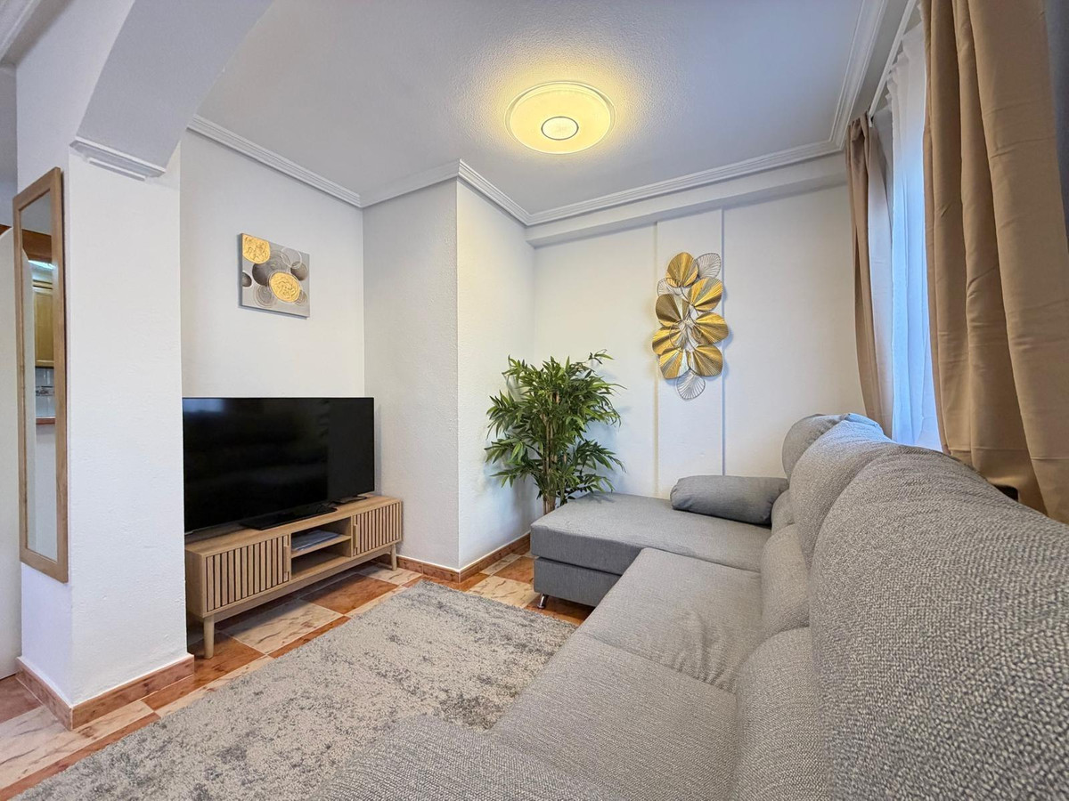 Bungalow te koop in Orihuela Costa | 2 slaapkamers H5316481