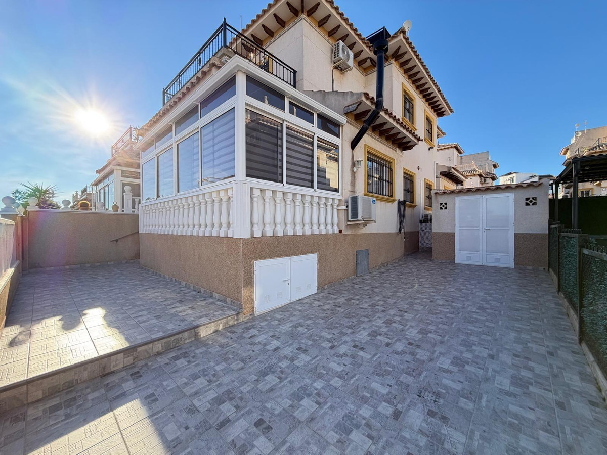 Bungalow te koop in Orihuela Costa | 2 slaapkamers H5316481