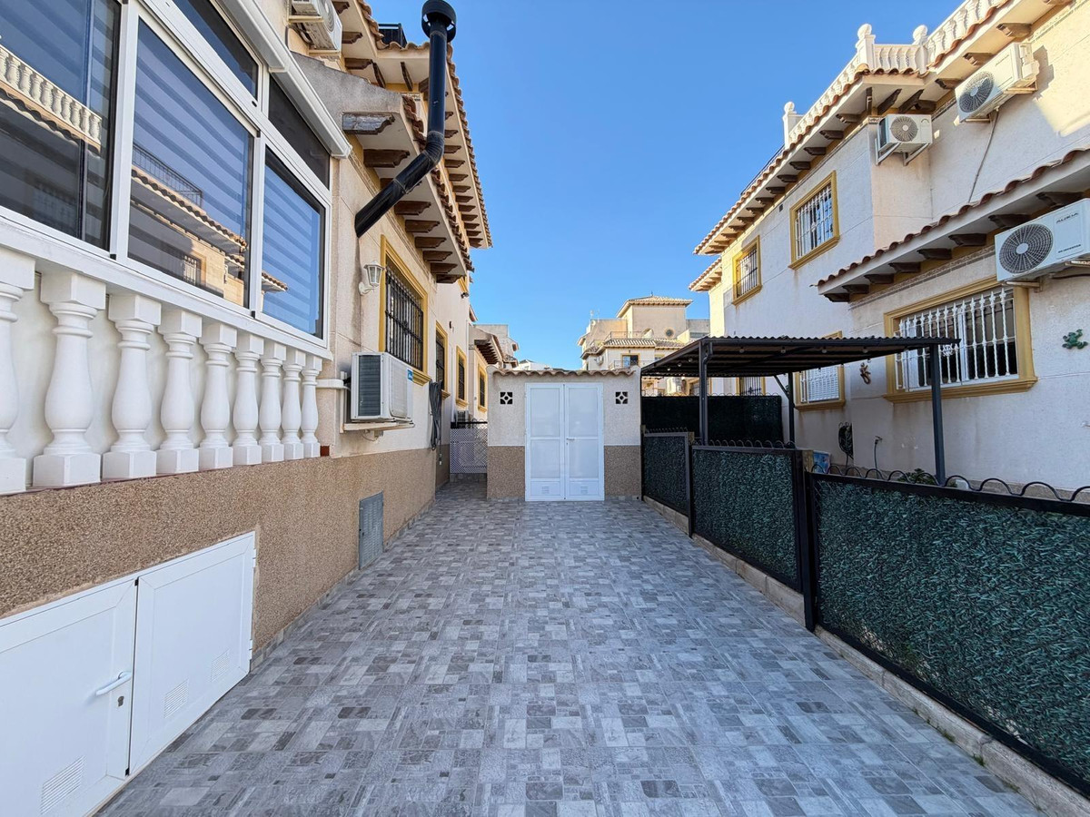 Bungalow te koop in Orihuela Costa | 2 slaapkamers H5316481