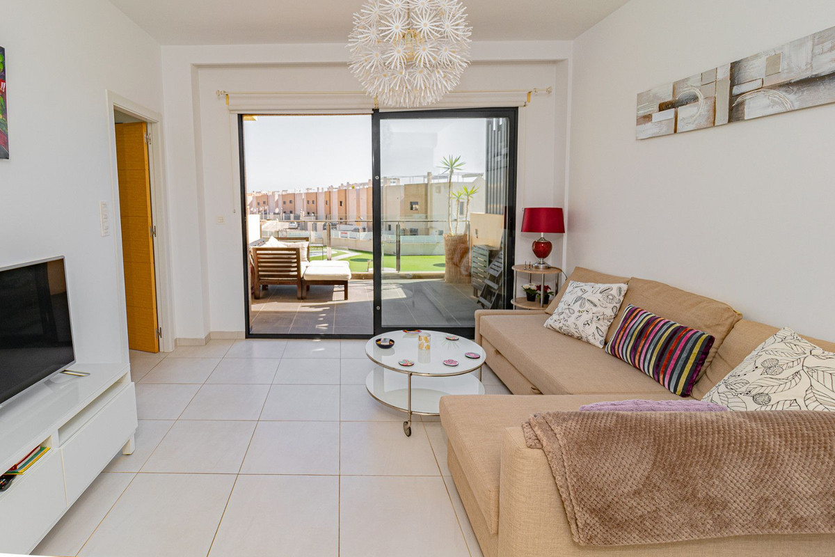 Appartement te koop in Orihuela Costa | 2 slaapkamers H5368516