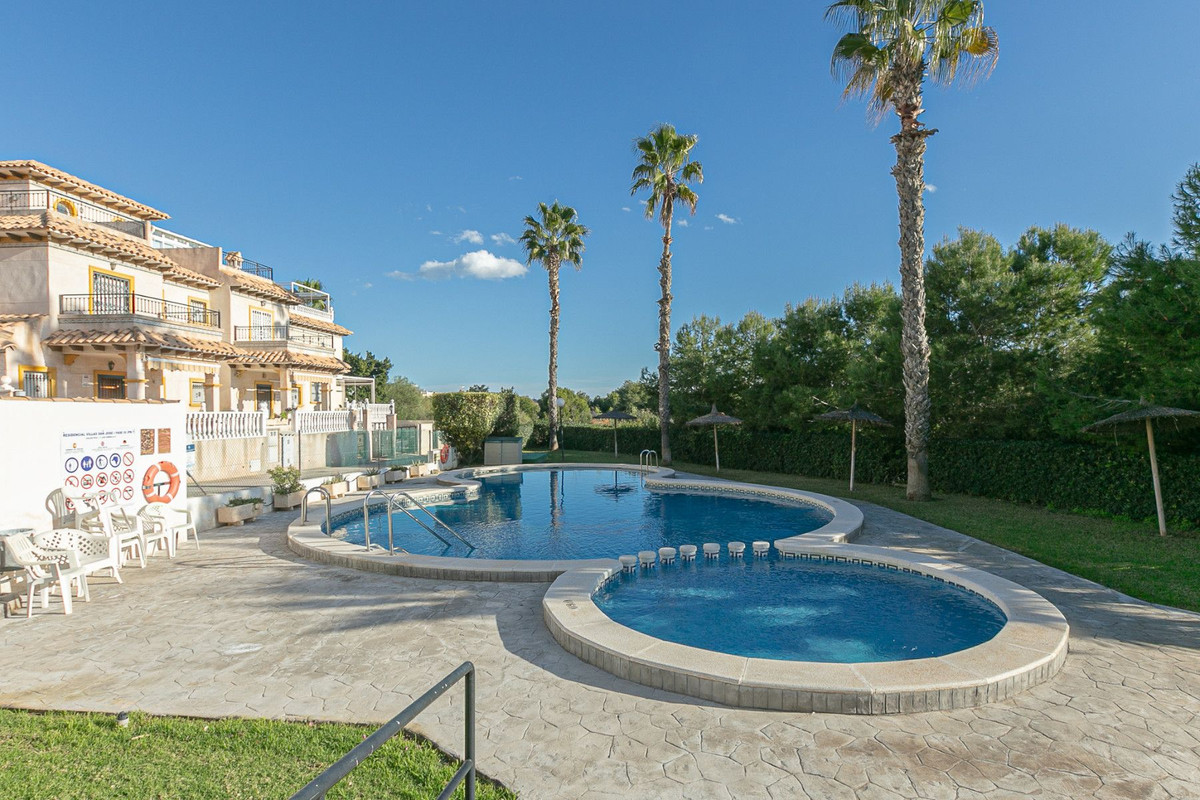 Appartement te koop in Orihuela Costa | 3 slaapkamers H5374363