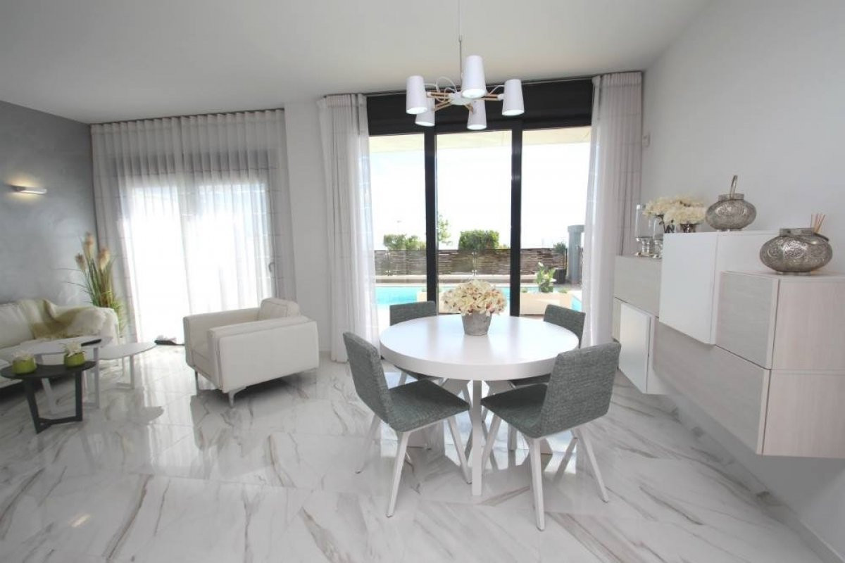 Huis te koop in Orihuela Costa | 3 slaapkamers H5384746