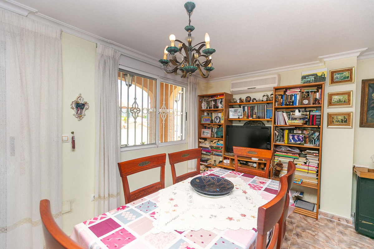 Huis te koop in Orihuela Costa | 4 slaapkamers H5392372