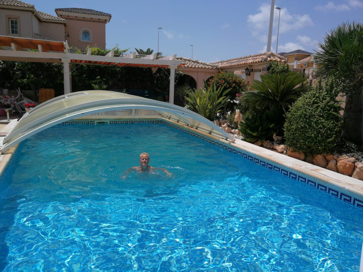 Huis te koop in Orihuela Costa | 4 slaapkamers H5392372