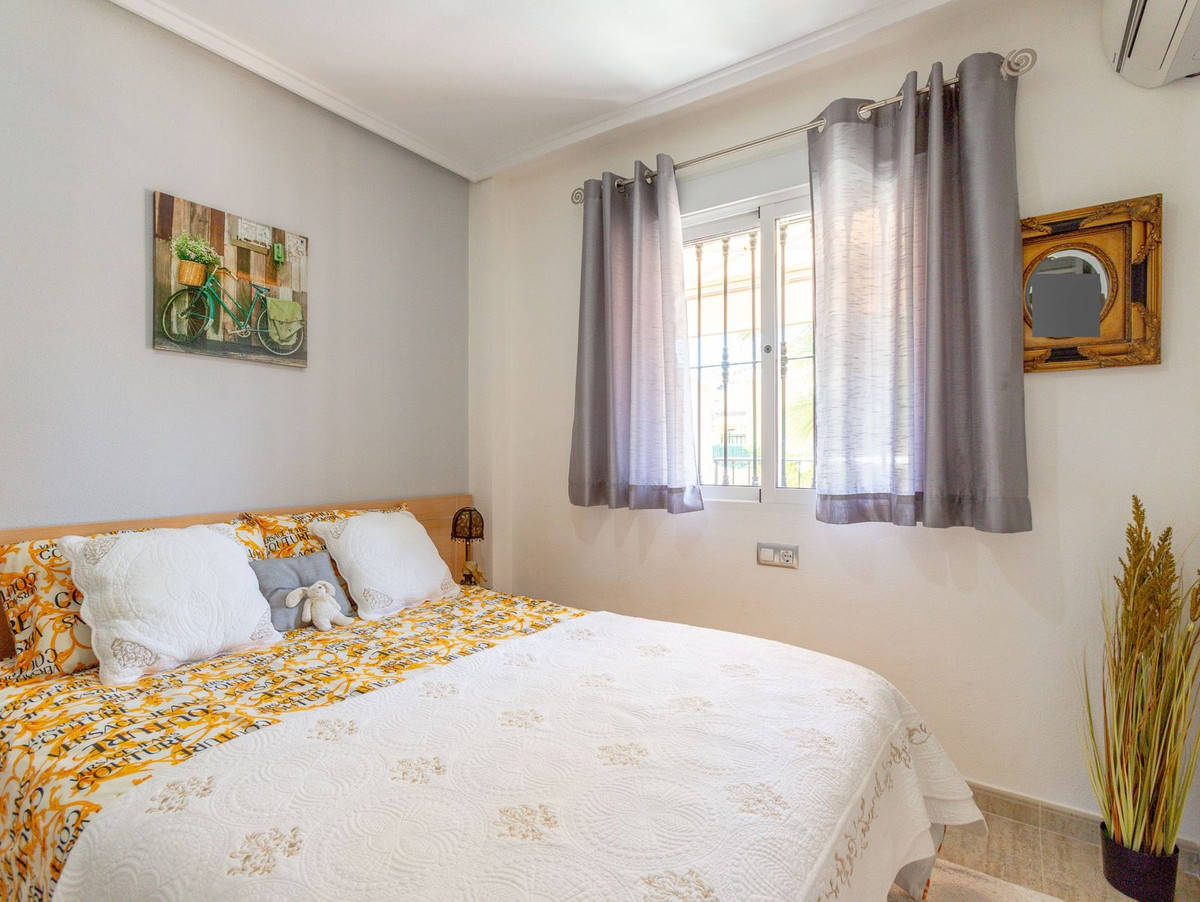Appartement te koop in Orihuela Costa | 2 slaapkamers H5394277