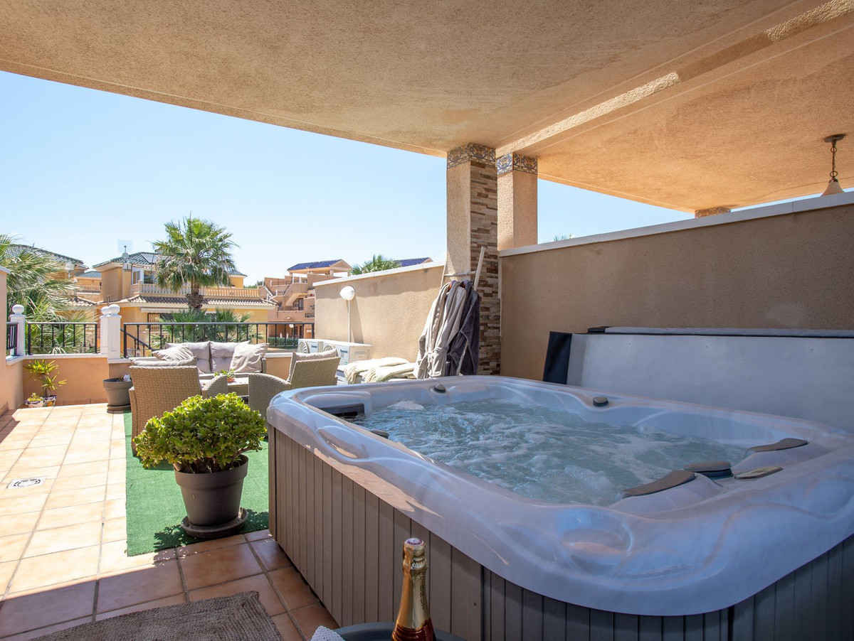 Appartement te koop in Orihuela Costa | 2 slaapkamers H5394277