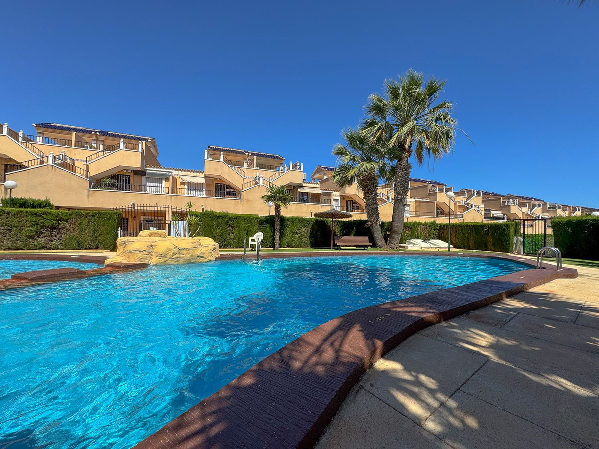 Appartement te koop in Orihuela Costa | 2 slaapkamers H5394277