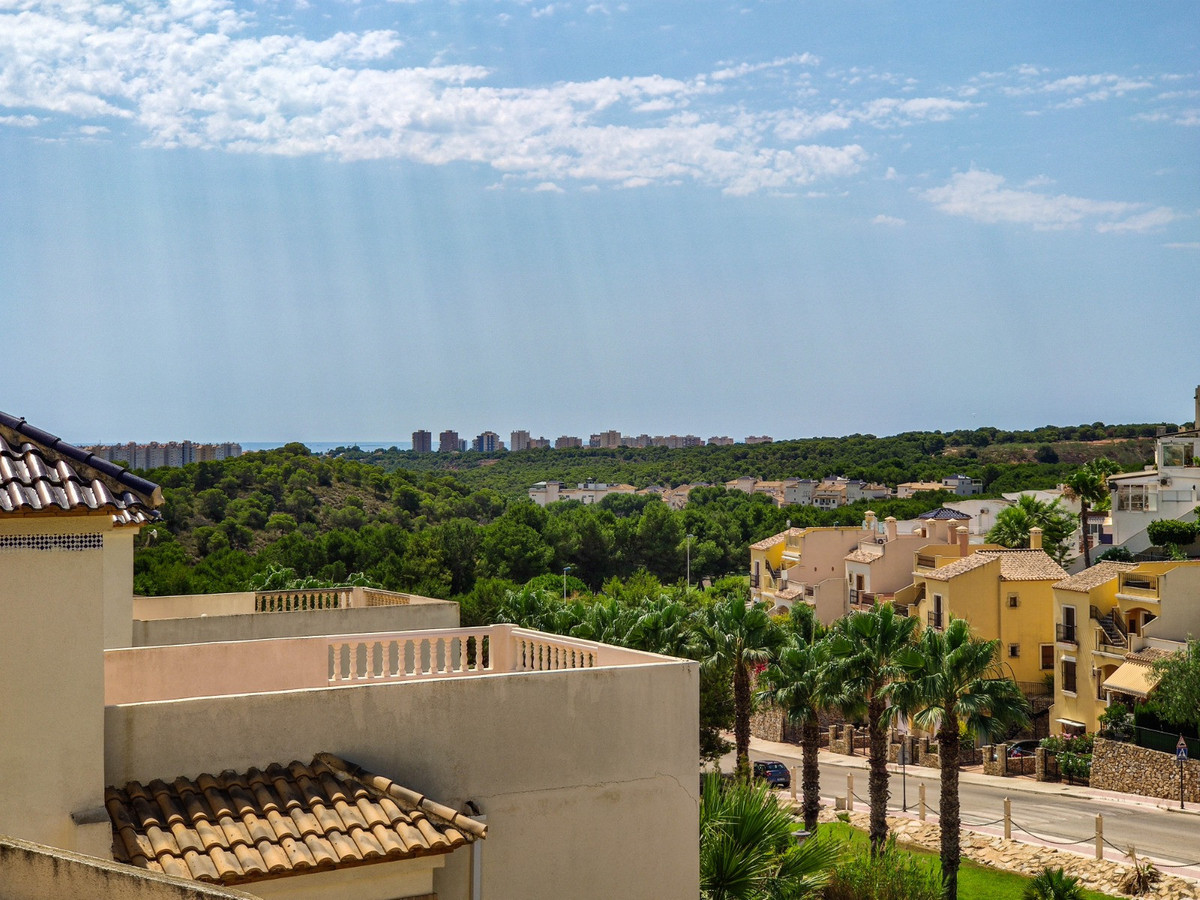 Huis te koop in Orihuela Costa | 4 slaapkamers H5421415