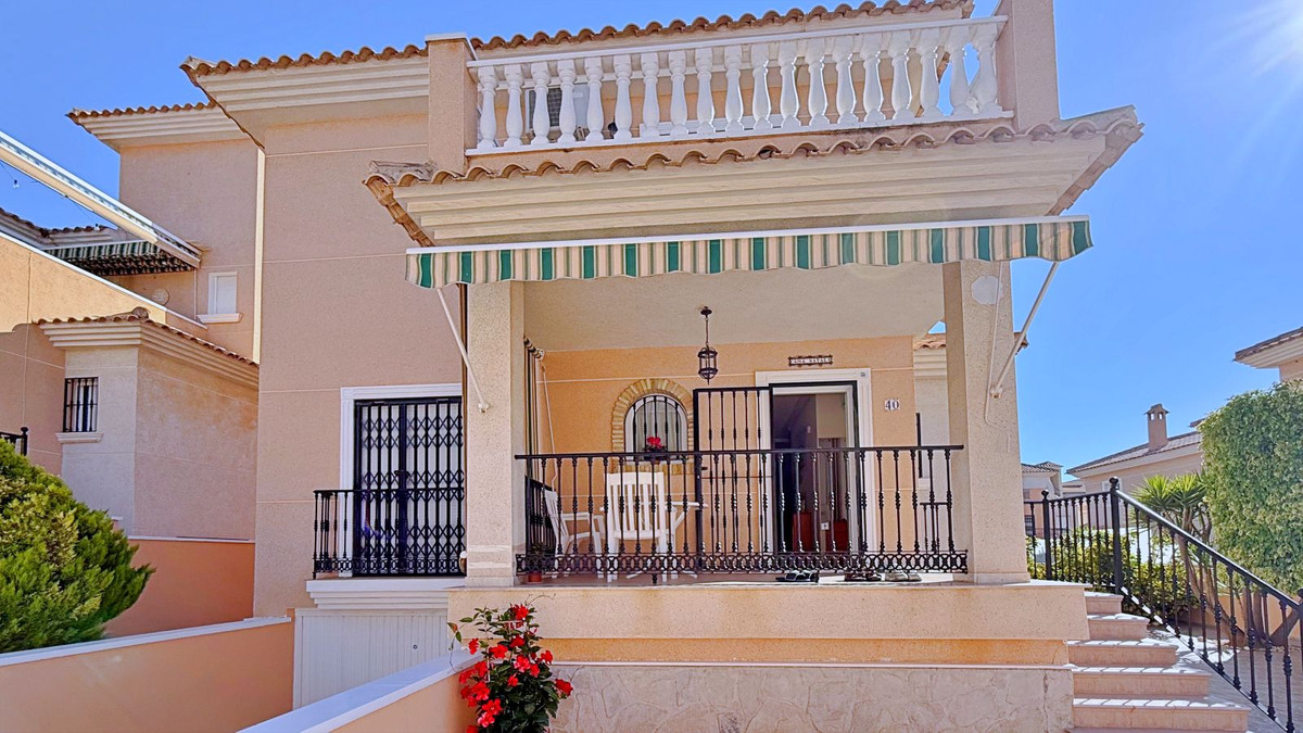 Huis te koop in Orihuela Costa | 4 slaapkamers H5433439