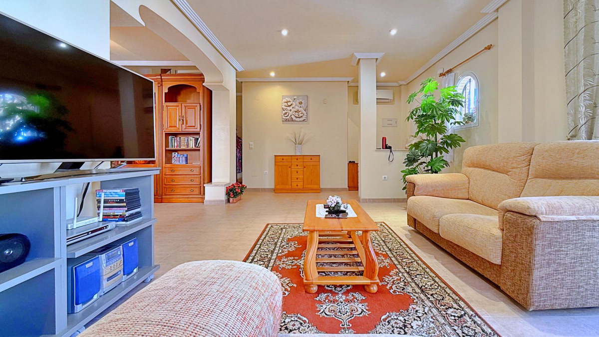 Huis te koop in Orihuela Costa | 4 slaapkamers H5433439