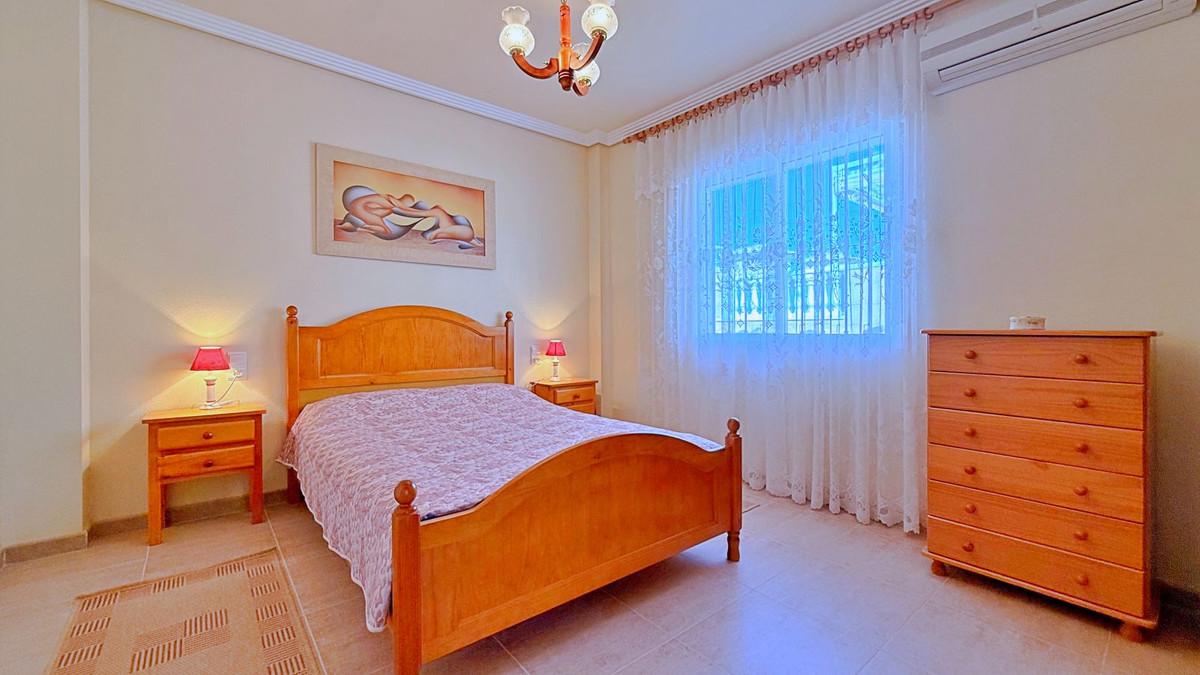 Huis te koop in Orihuela Costa | 4 slaapkamers H5433439
