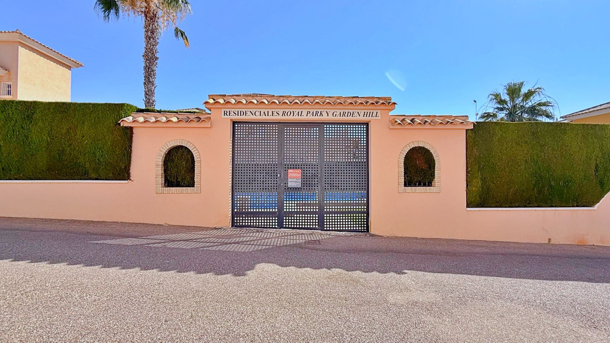 Huis te koop in Orihuela Costa | 4 slaapkamers H5433439