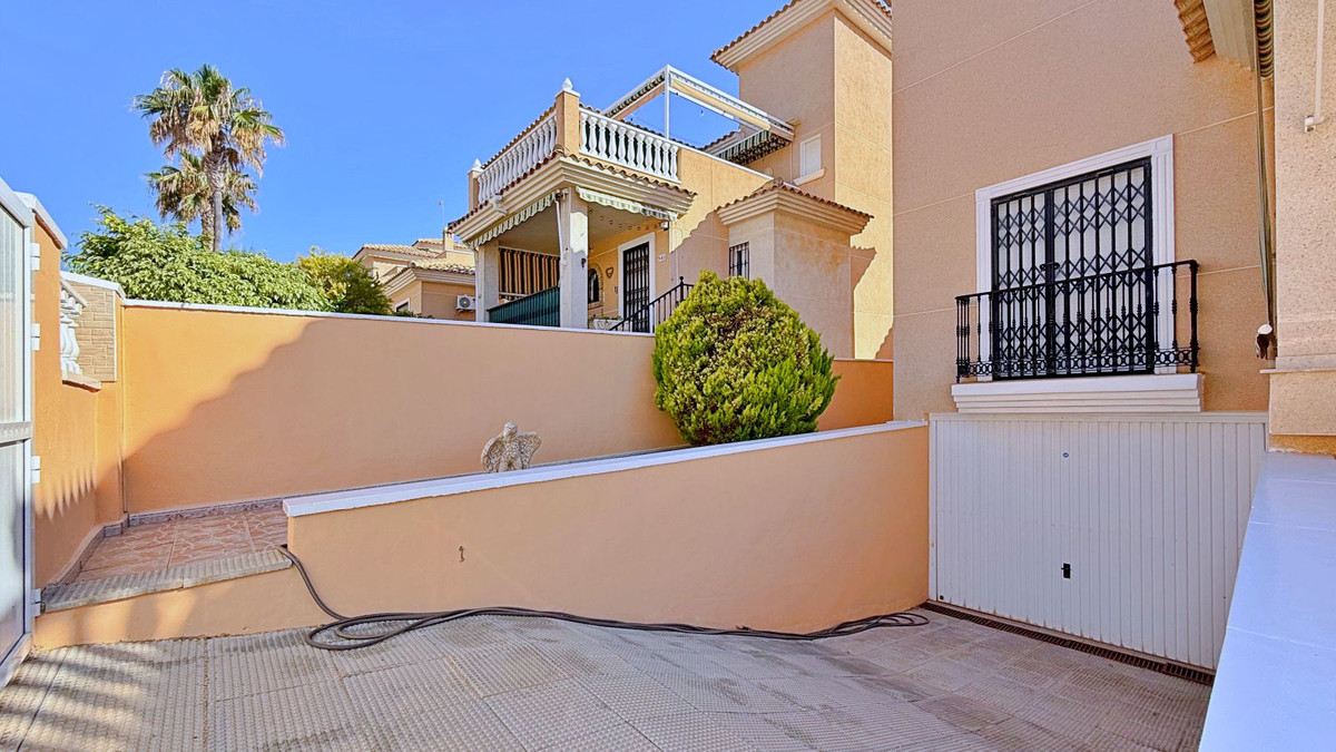 Huis te koop in Orihuela Costa | 4 slaapkamers H5433439