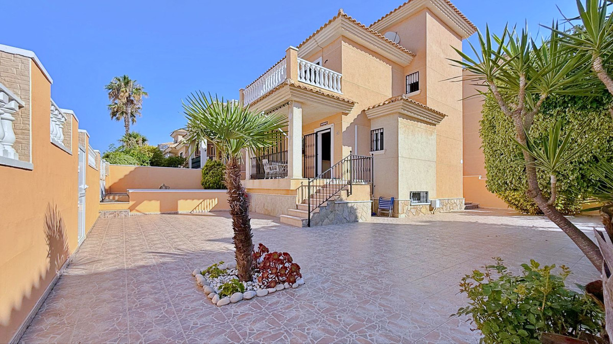 Huis te koop in Orihuela Costa | 4 slaapkamers H5433439